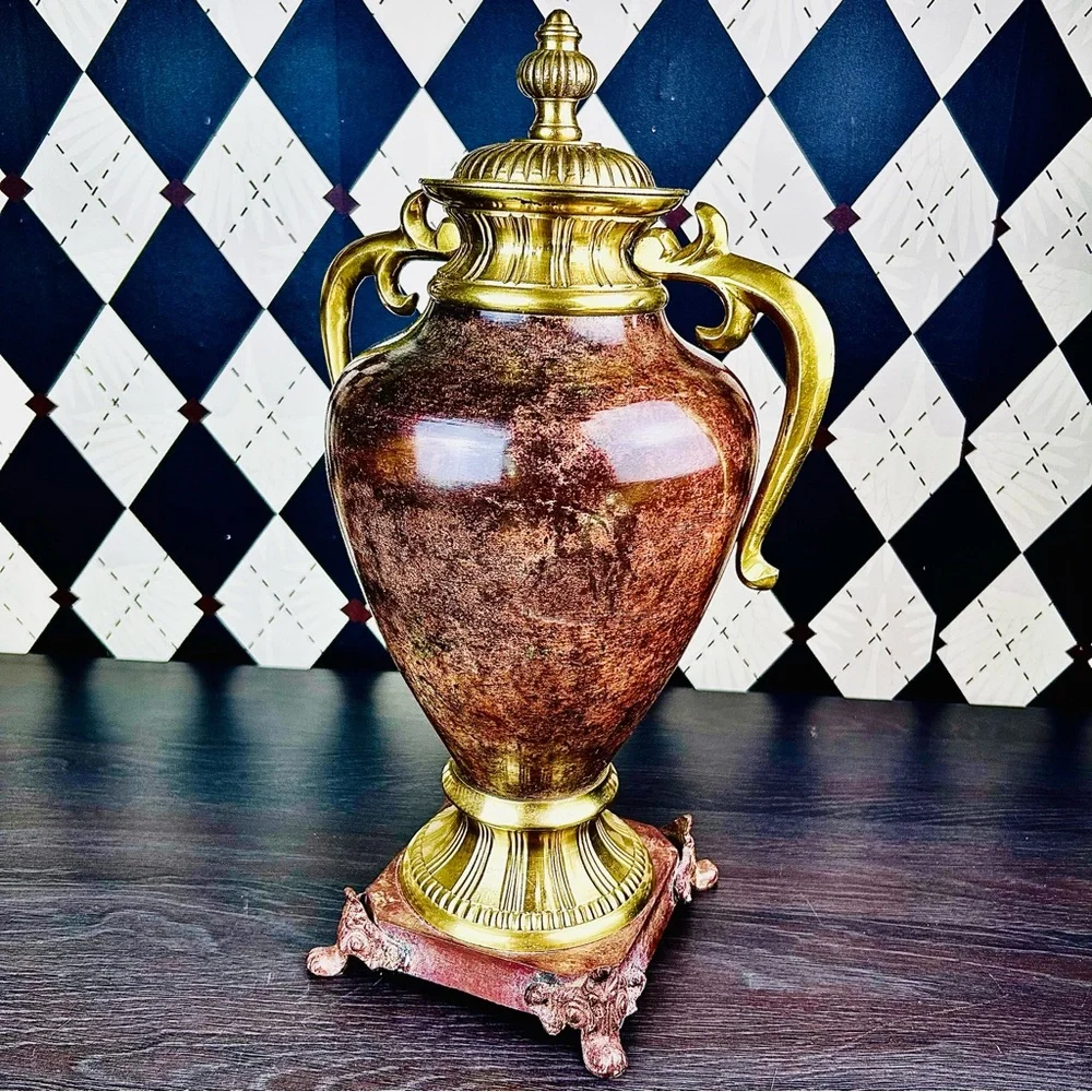 Neoclassical Gilt Metal Urn Pair Mid Century Modern‎ Hollywood Regency Luxury - Picture 12 of 16